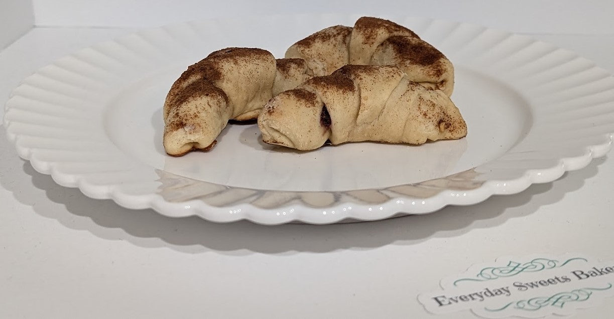 Diabetic-Friendly Apple-Cranberry Crescent Cookies