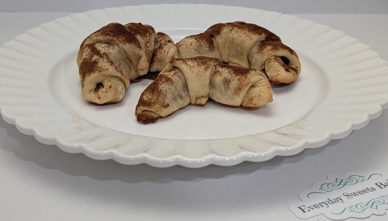 Diabetic-Friendly Apple-Cranberry Crescent Cookies